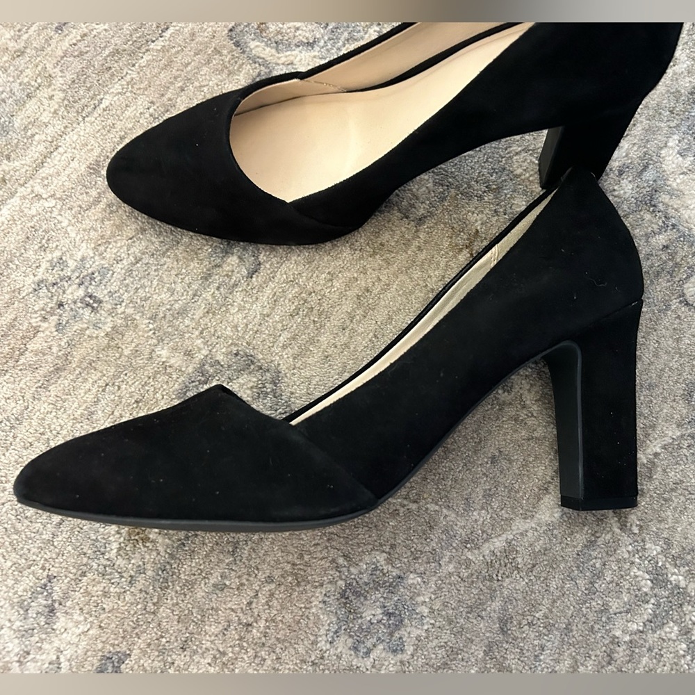 Cole Haan women’s black suede pumps
